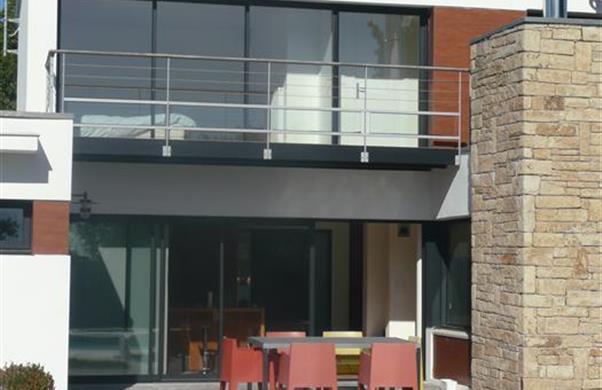 maison d'habitation au coeur de la Bretagne. Aluminium laqué Noir Bazalt - MGP ALU